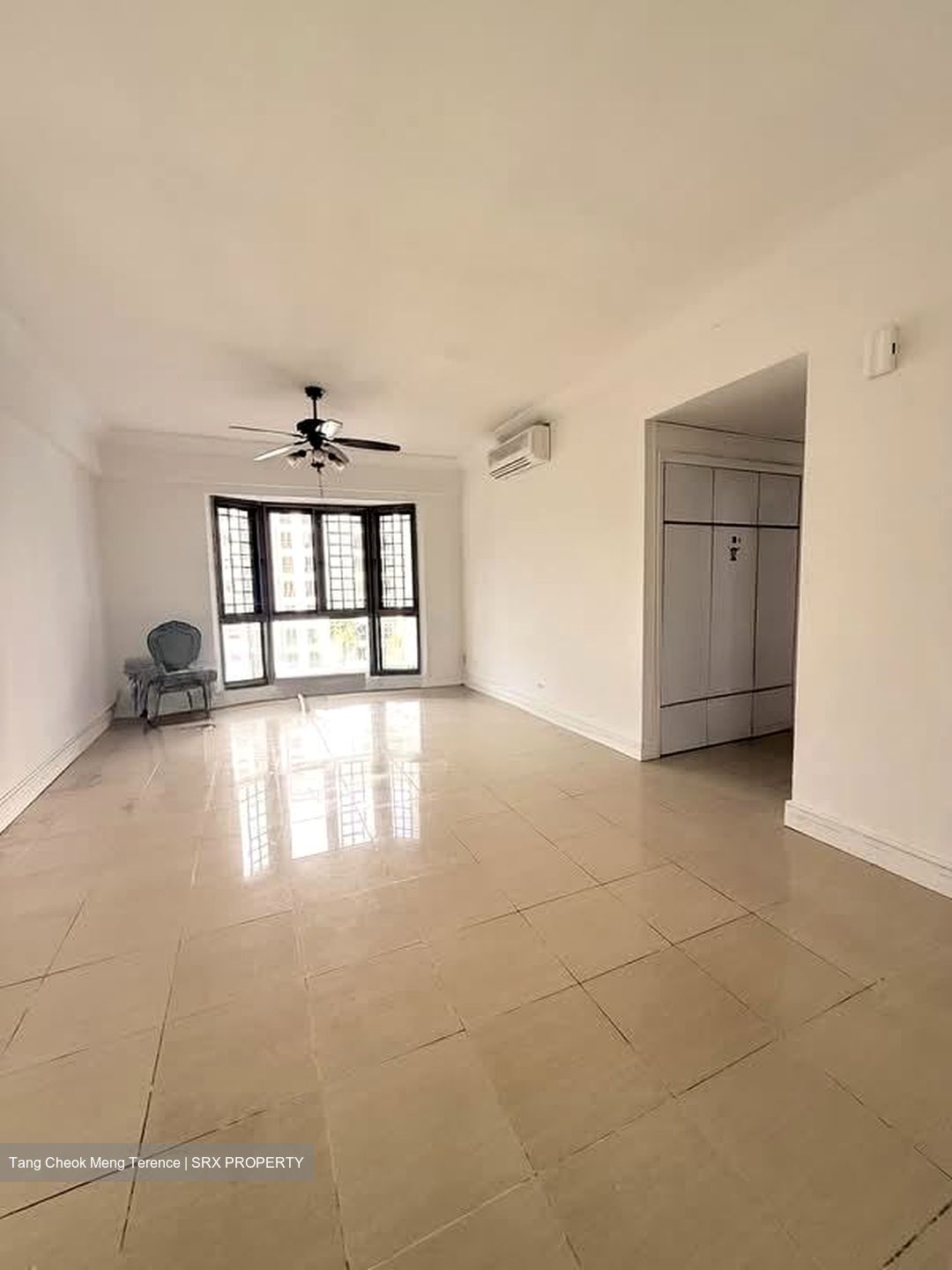 Parkview Apartments (D23), Apartment #597176391